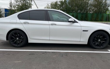 BMW 5 серия, 2015 год, 1 880 000 рублей, 3 фотография