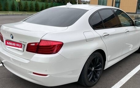 BMW 5 серия, 2015 год, 1 880 000 рублей, 4 фотография
