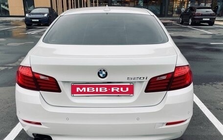 BMW 5 серия, 2015 год, 1 880 000 рублей, 5 фотография