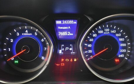 Hyundai Elantra V, 2012 год, 749 000 рублей, 12 фотография