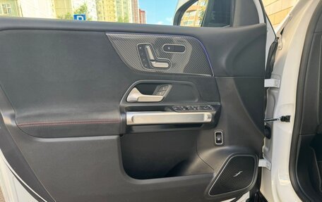 Mercedes-Benz GLB, 2019 год, 4 500 000 рублей, 20 фотография