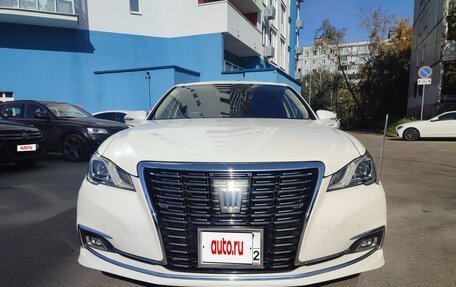 Toyota Crown, 2017 год, 2 450 000 рублей, 2 фотография