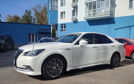 Toyota Crown, 2017 год, 2 450 000 рублей, 3 фотография