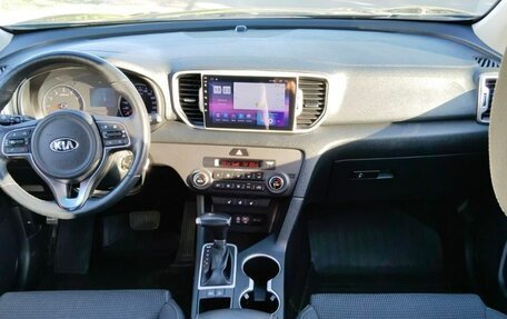 KIA Sportage IV рестайлинг, 2017 год, 1 780 000 рублей, 24 фотография