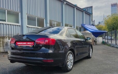 Volkswagen Jetta VI, 2013 год, 890 000 рублей, 4 фотография
