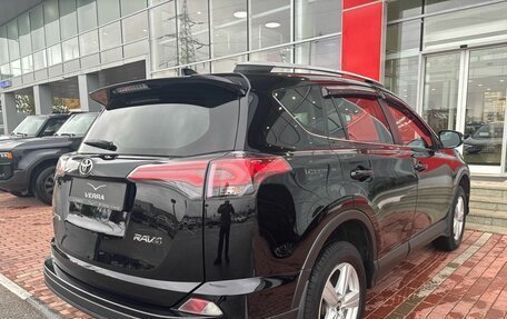 Toyota RAV4, 2018 год, 2 090 000 рублей, 5 фотография