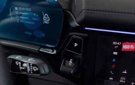 Porsche Macan, 2025 год, 15 990 000 рублей, 17 фотография
