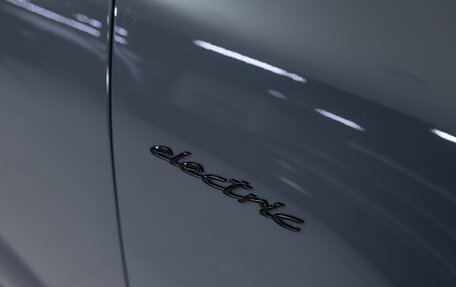 Porsche Macan, 2025 год, 15 990 000 рублей, 36 фотография
