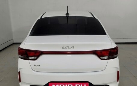 KIA Rio IV, 2021 год, 1 550 000 рублей, 3 фотография