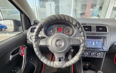 Volkswagen Polo VI (EU Market), 2011 год, 825 000 рублей, 6 фотография