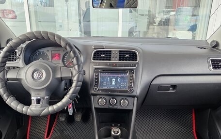 Volkswagen Polo VI (EU Market), 2011 год, 825 000 рублей, 7 фотография