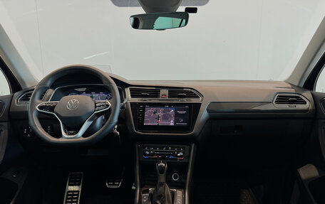 Volkswagen Tiguan II, 2017 год, 2 240 000 рублей, 11 фотография