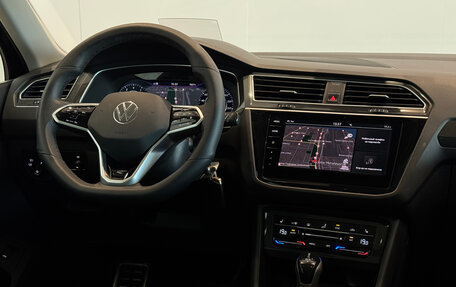Volkswagen Tiguan II, 2017 год, 2 240 000 рублей, 12 фотография