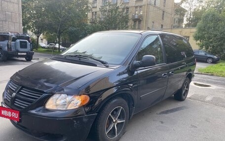 Dodge Caravan IV, 2004 год, 550 000 рублей, 3 фотография