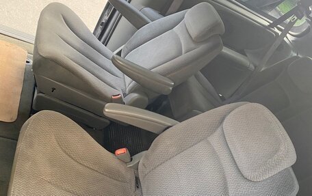 Dodge Caravan IV, 2004 год, 550 000 рублей, 18 фотография