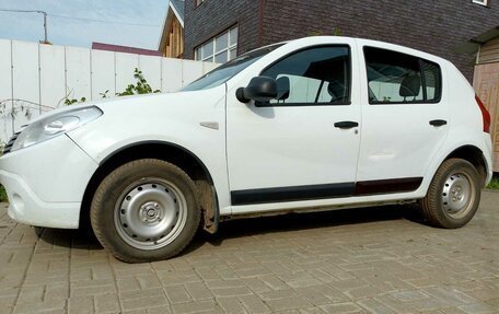 Renault Sandero I, 2011 год, 495 000 рублей, 2 фотография