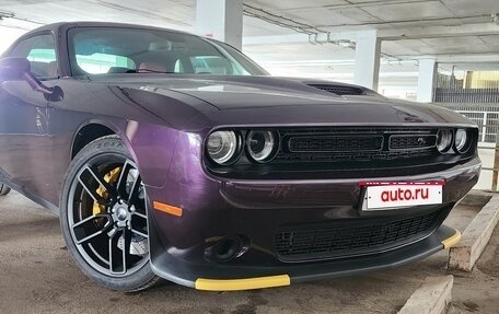 Dodge Challenger III рестайлинг 2, 2021 год, 4 500 000 рублей, 14 фотография