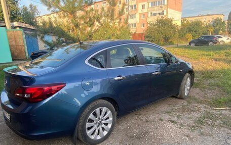 Opel Astra J, 2014 год, 1 400 000 рублей, 2 фотография