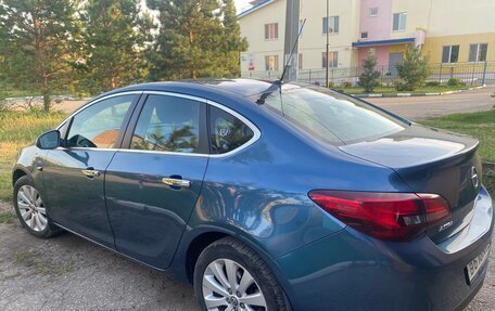 Opel Astra J, 2014 год, 1 400 000 рублей, 5 фотография