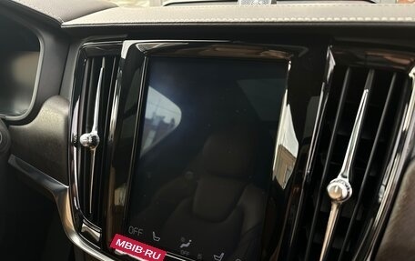 Volvo V90 Cross Country I рестайлинг, 2019 год, 4 090 000 рублей, 18 фотография