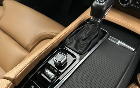 Volvo V90 Cross Country I рестайлинг, 2019 год, 4 090 000 рублей, 20 фотография