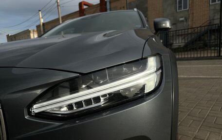 Volvo V90 Cross Country I рестайлинг, 2019 год, 4 090 000 рублей, 38 фотография