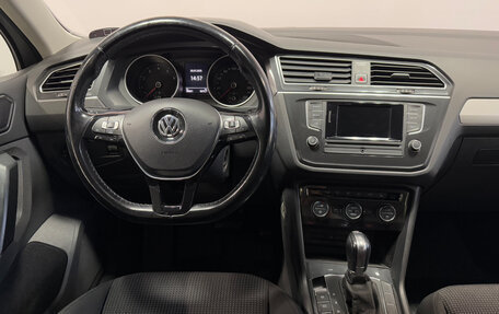 Volkswagen Tiguan II, 2017 год, 1 879 000 рублей, 6 фотография