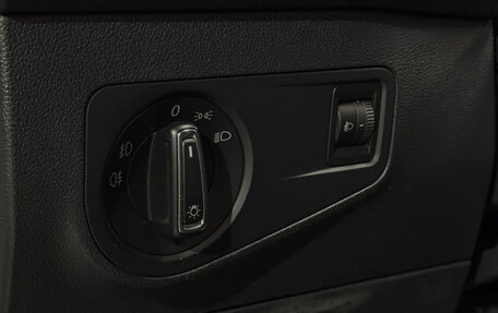 Volkswagen Tiguan II, 2017 год, 1 879 000 рублей, 13 фотография