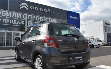 Toyota Yaris III рестайлинг, 2010 год, 550 000 рублей, 5 фотография