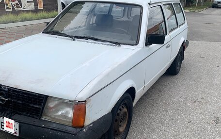 Opel Kadett D, 1980 год, 110 000 рублей, 5 фотография