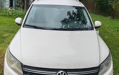 Volkswagen Tiguan I, 2011 год, 830 000 рублей, 1 фотография