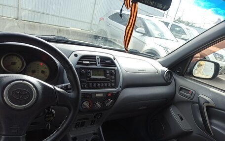 Toyota RAV4, 2002 год, 690 000 рублей, 19 фотография