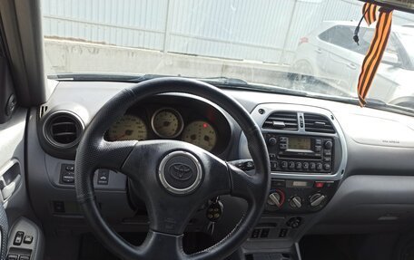 Toyota RAV4, 2002 год, 690 000 рублей, 20 фотография