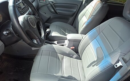 Toyota RAV4, 2002 год, 690 000 рублей, 22 фотография