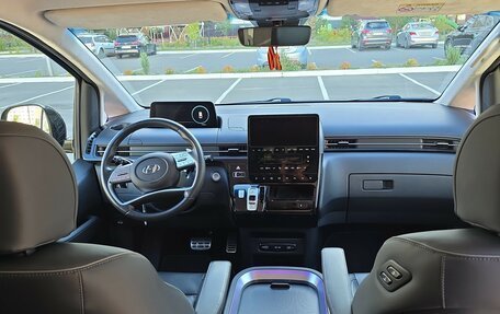 Hyundai Staria, 2022 год, 5 400 000 рублей, 13 фотография