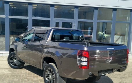 Mitsubishi L200 IV рестайлинг, 2019 год, 2 050 000 рублей, 3 фотография