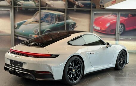 Porsche 911, 2025 год, 30 600 000 рублей, 2 фотография