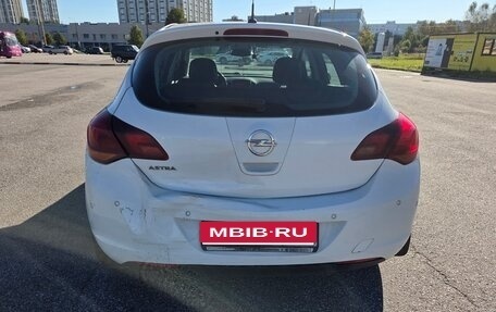Opel Astra J, 2011 год, 495 000 рублей, 8 фотография