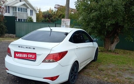 Hyundai Solaris II рестайлинг, 2015 год, 750 000 рублей, 3 фотография