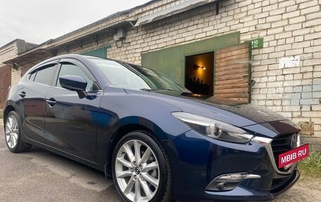 Mazda Axela, 2017 год, 1 480 000 рублей, 2 фотография