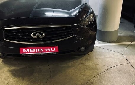 Infiniti FX II, 2010 год, 1 700 000 рублей, 1 фотография