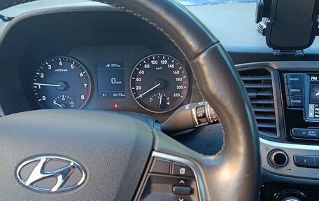 Hyundai Solaris II рестайлинг, 2018 год, 1 100 000 рублей, 8 фотография