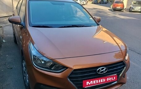 Hyundai Solaris II рестайлинг, 2018 год, 1 100 000 рублей, 2 фотография