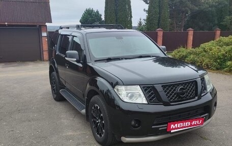 Nissan Pathfinder, 2012 год, 1 450 000 рублей, 3 фотография