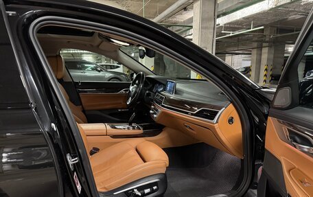 BMW 7 серия, 2016 год, 3 499 000 рублей, 12 фотография