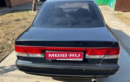 Nissan Sunny B15, 1999 год, 260 000 рублей, 2 фотография