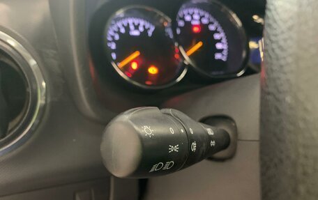 Renault Logan II, 2019 год, 944 000 рублей, 15 фотография