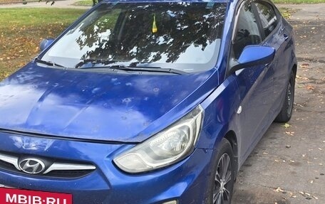 Hyundai Solaris II рестайлинг, 2012 год, 450 000 рублей, 2 фотография