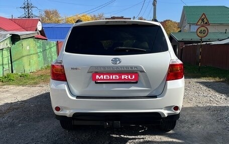 Toyota Highlander III, 2009 год, 1 900 000 рублей, 8 фотография