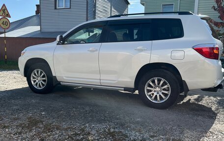 Toyota Highlander III, 2009 год, 1 900 000 рублей, 10 фотография